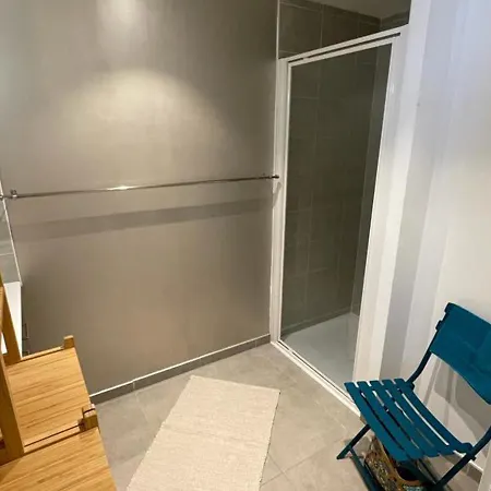 Studio Aix-Les-Bains, 1 Piece, 2 Personnes - Fr-1-617-56 *
