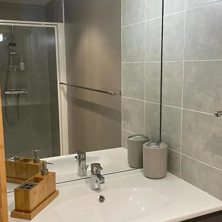 شقة Studio Aix-Les-Bains, 1 Piece, 2 Personnes - Fr-1-617-56